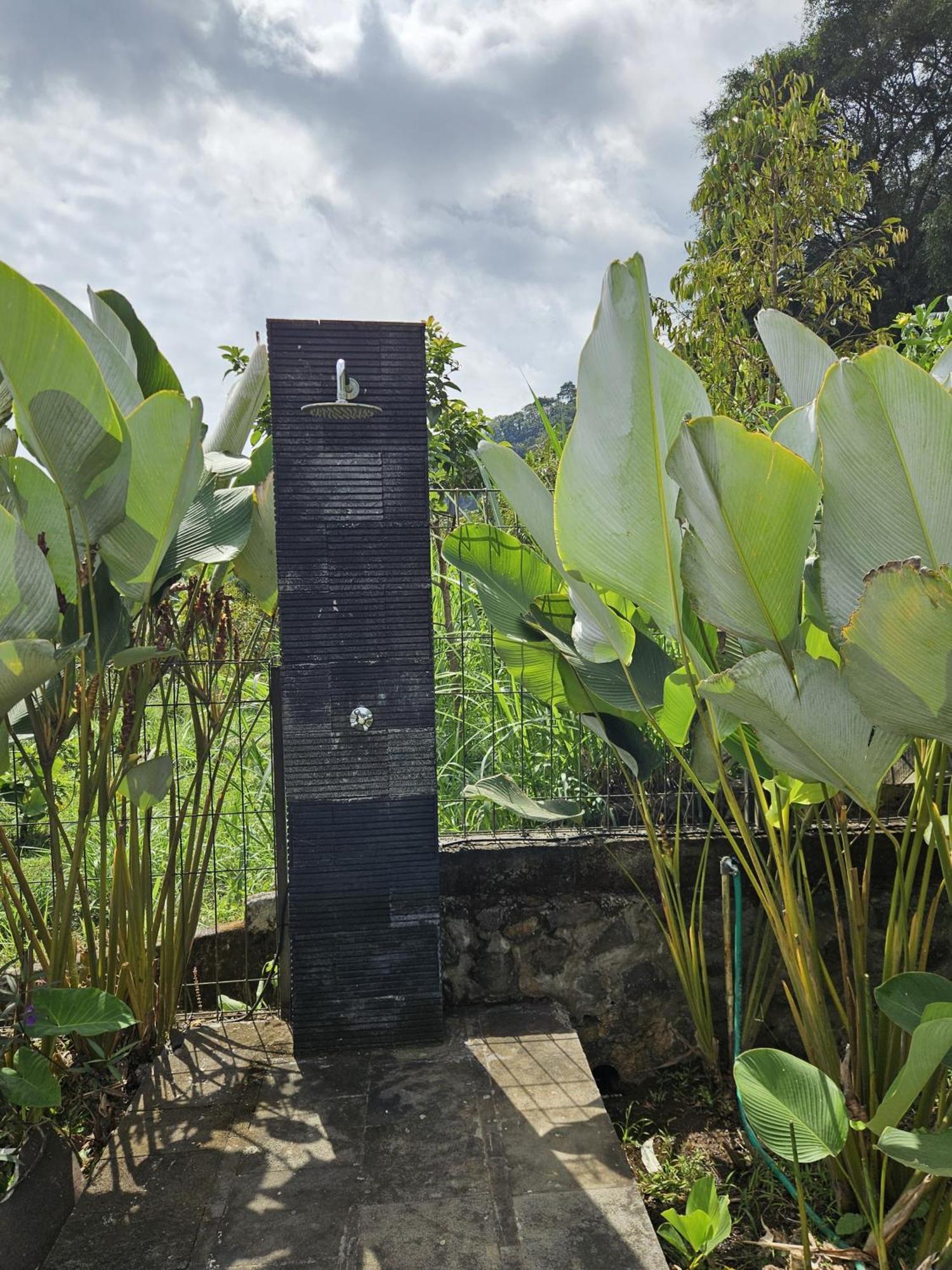 Villa Markisa Pakisan Sawan Luaran gambar